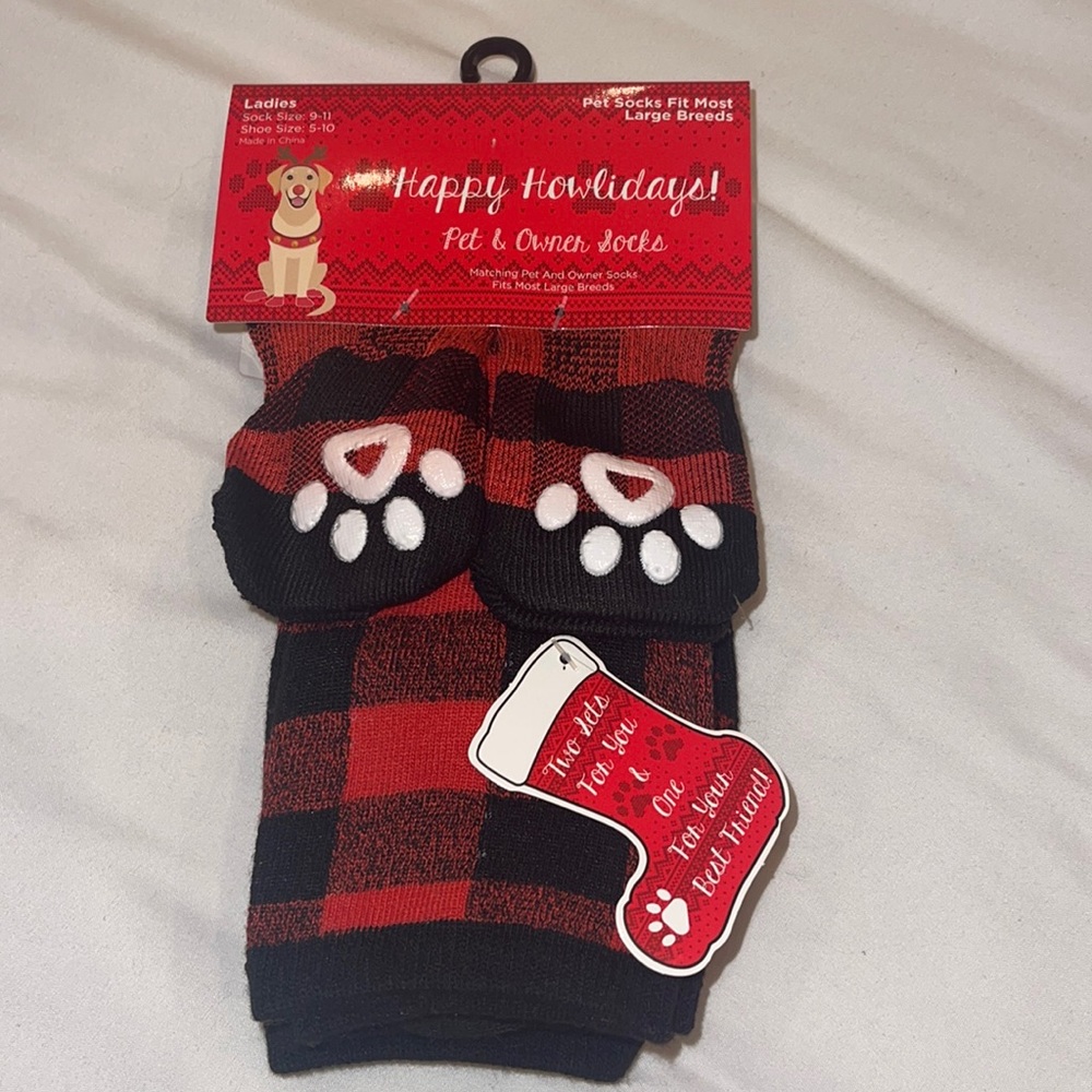 NWT Happy Howlidays Pet & Owner Socks